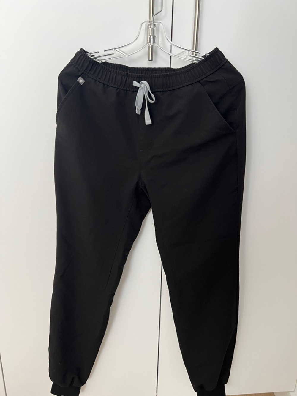 Figs Men's Black Tansen Jogger Scrub Pants